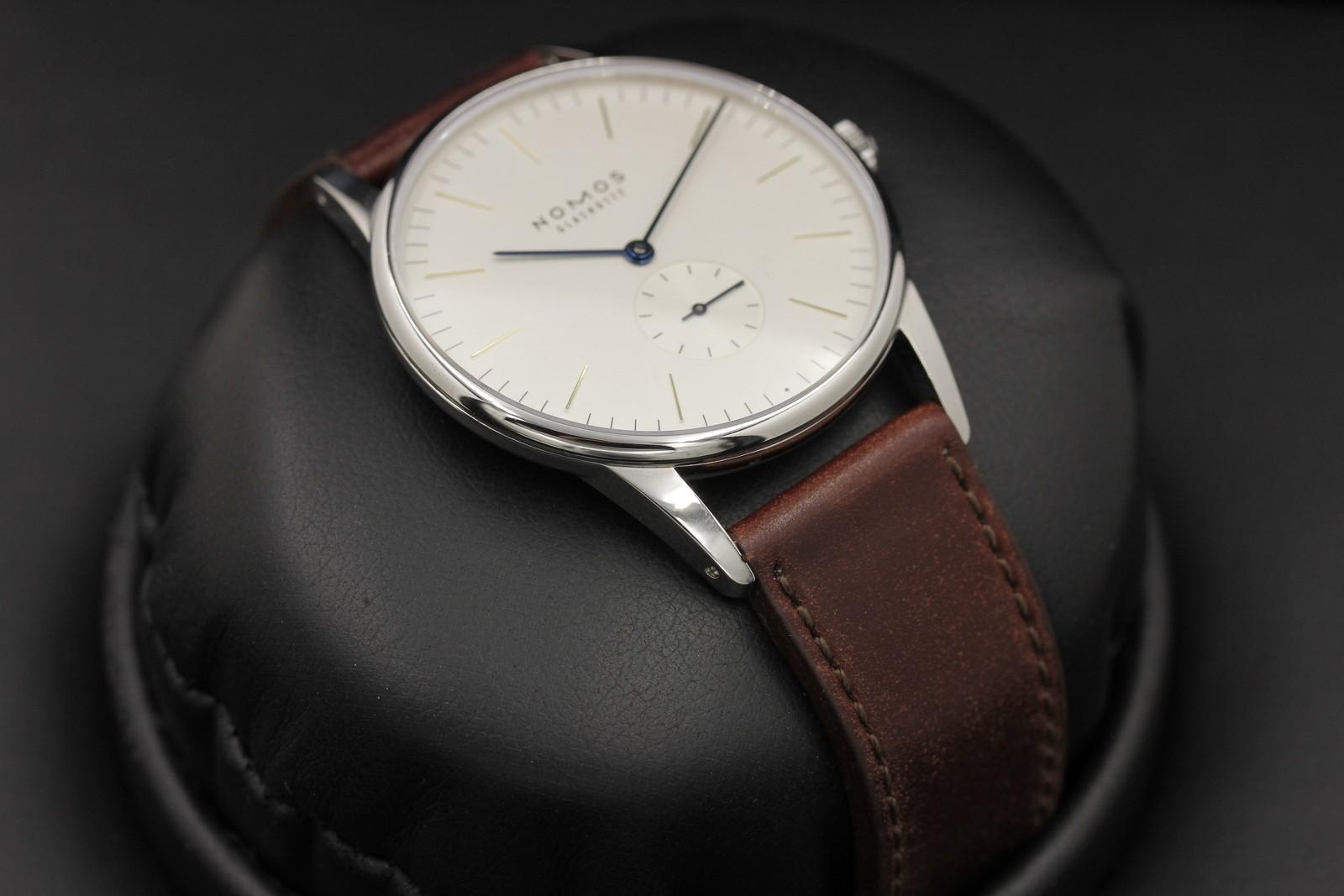 Watch Image 6