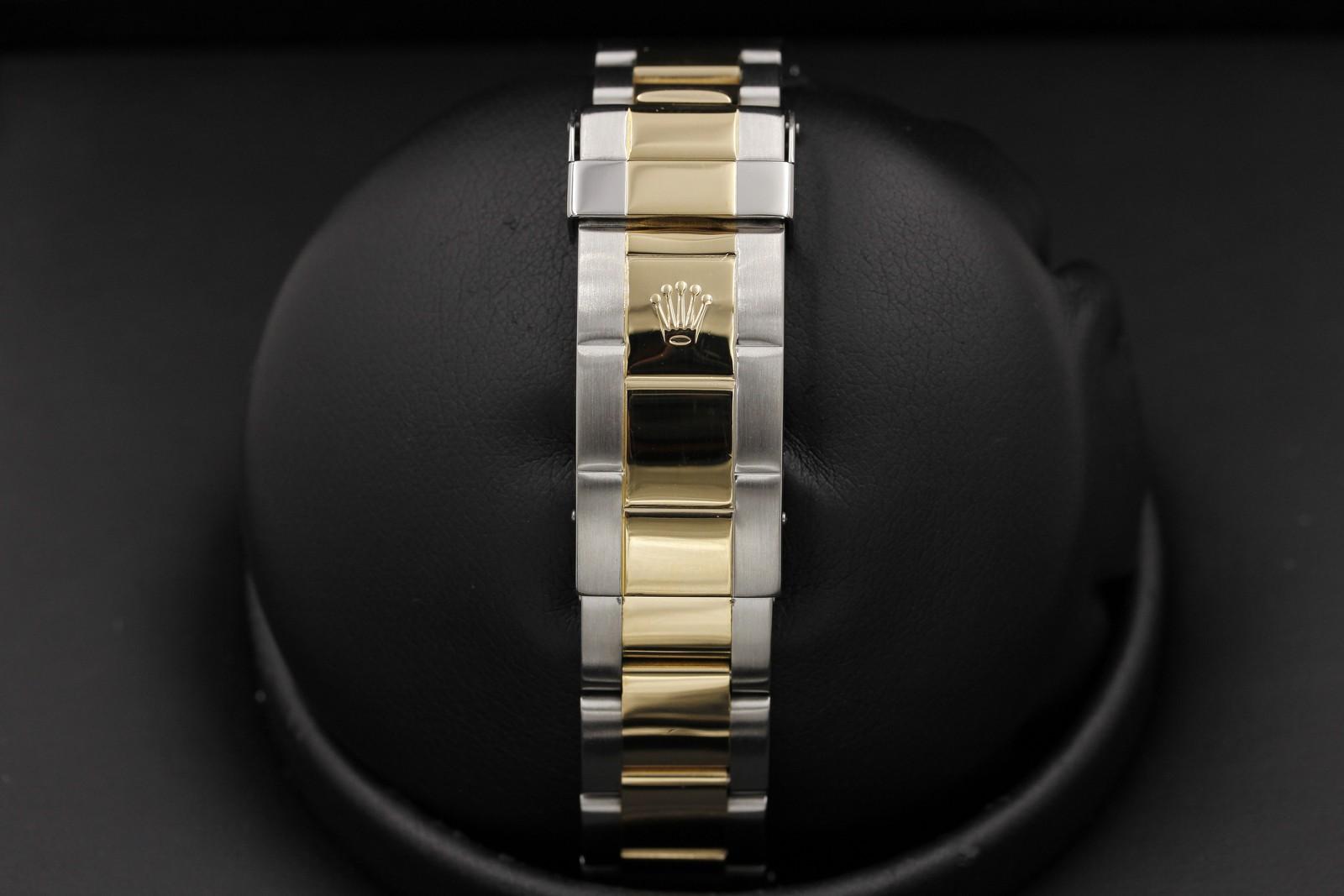Watch Image 7