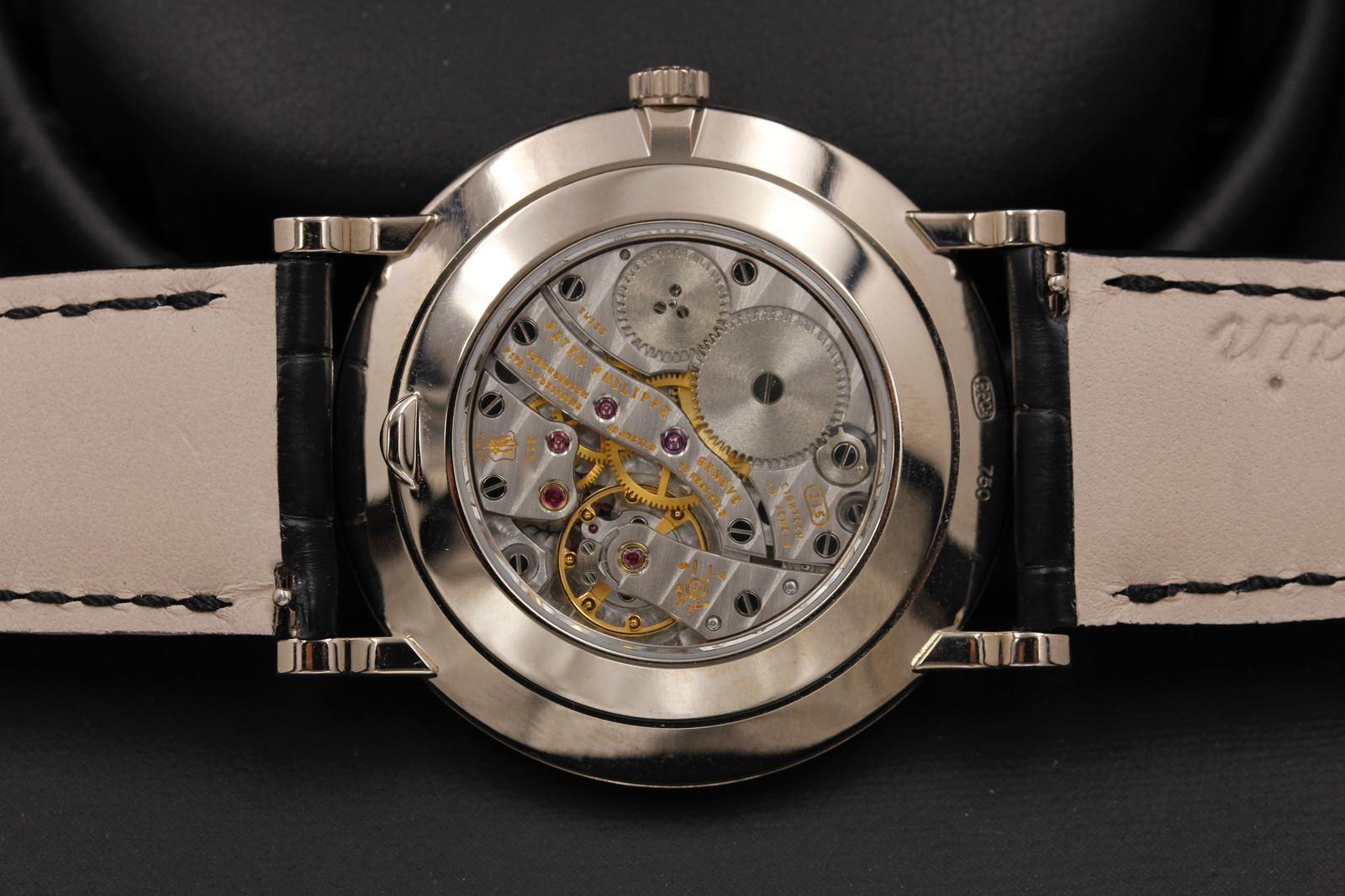 Watch Image 10