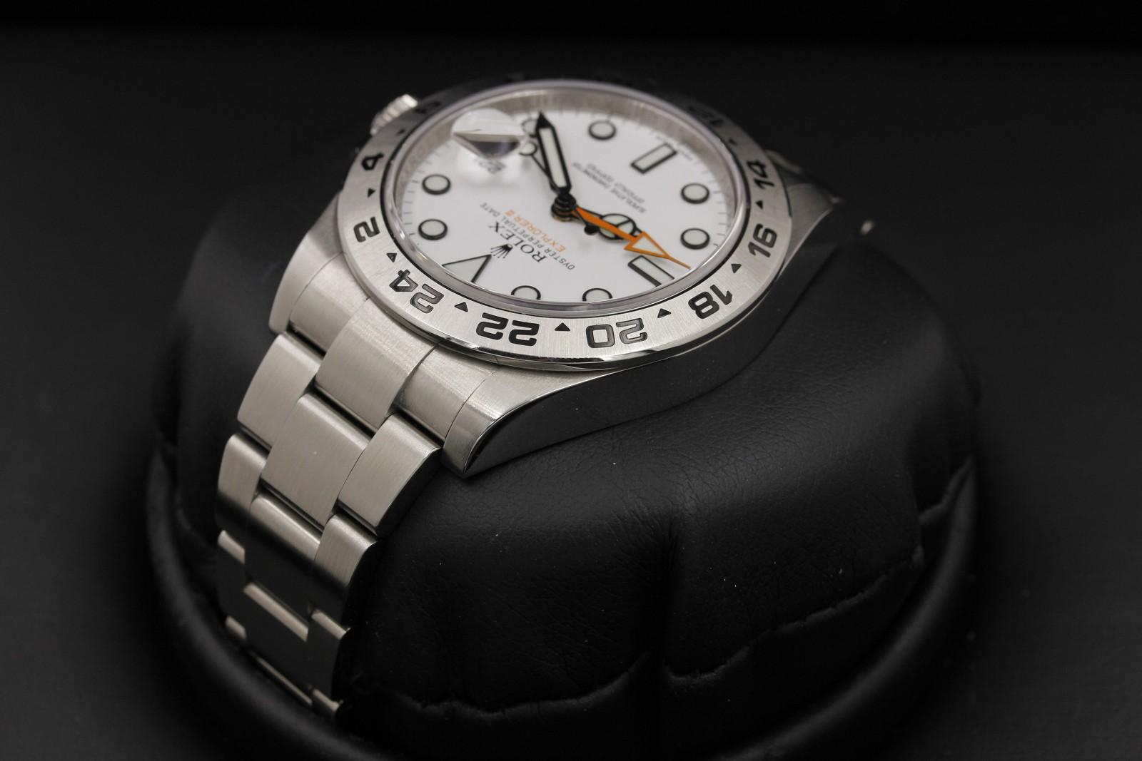 Watch Image 5