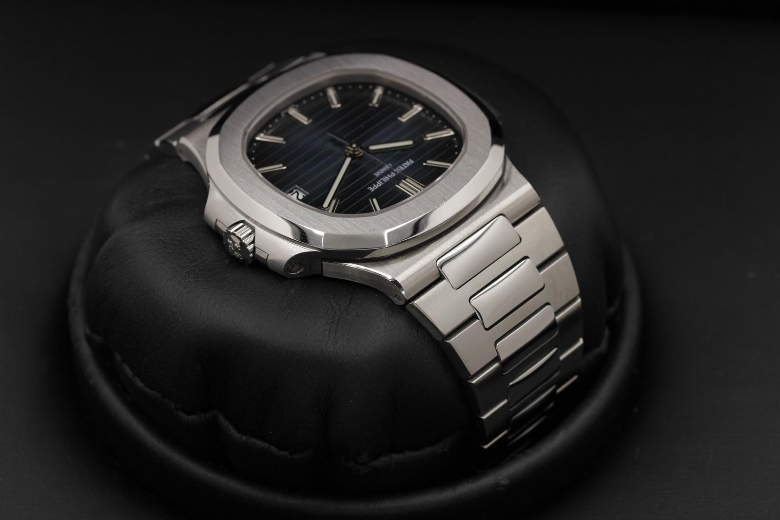 Watch Image 4