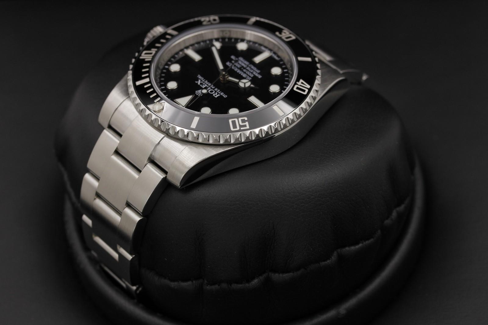 Watch Image 5