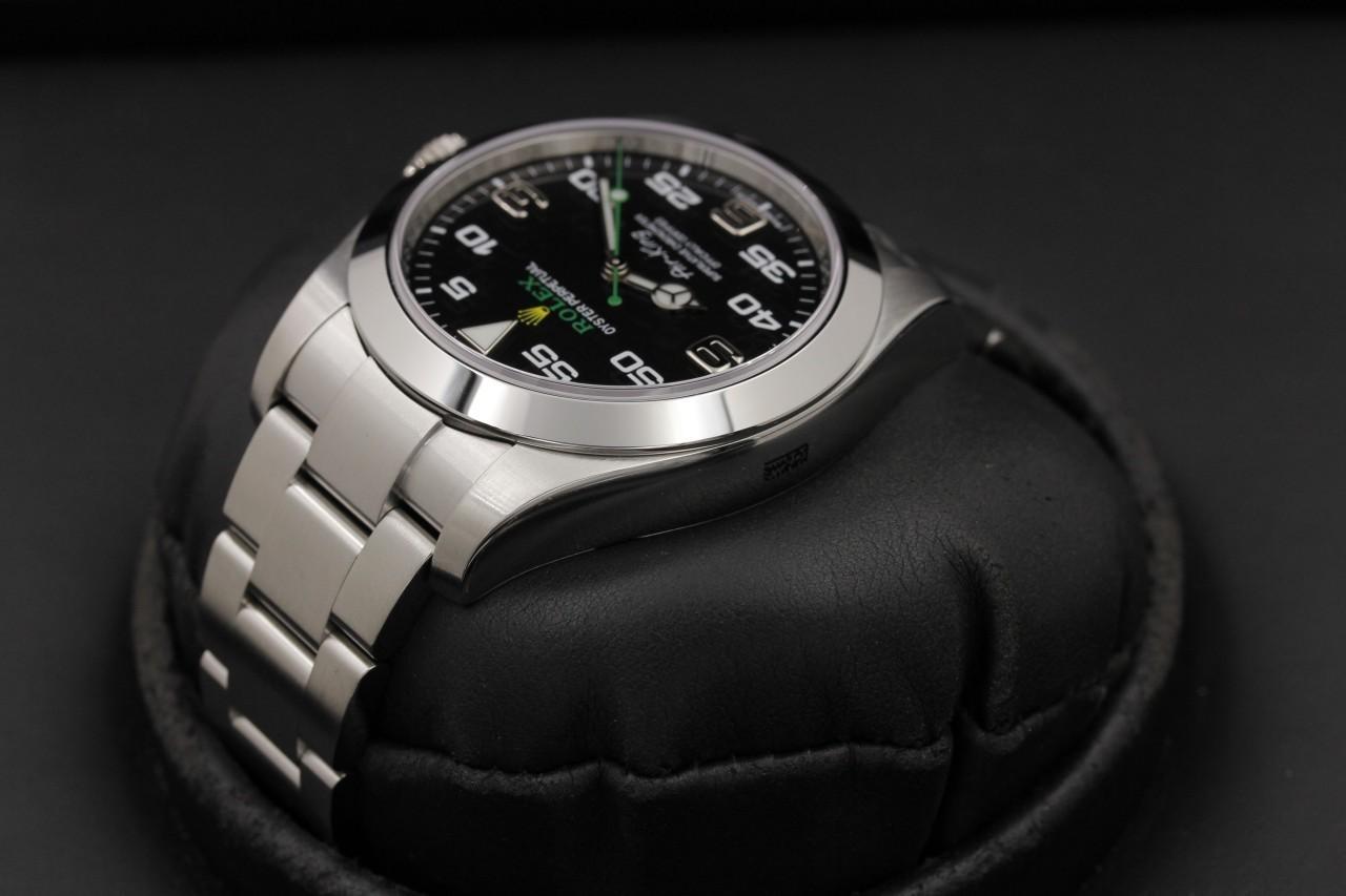 Watch Image 6