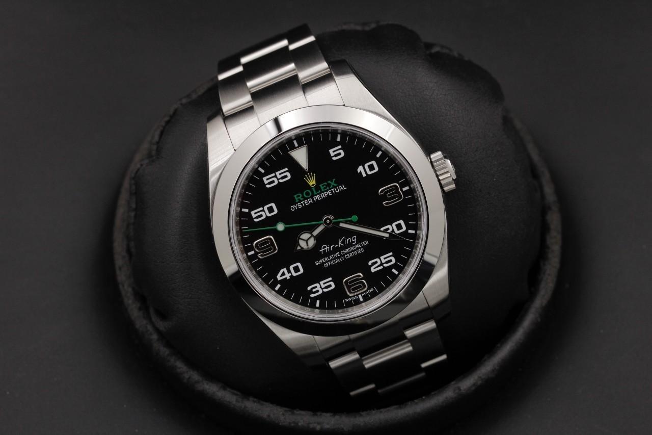 Watch Image 7