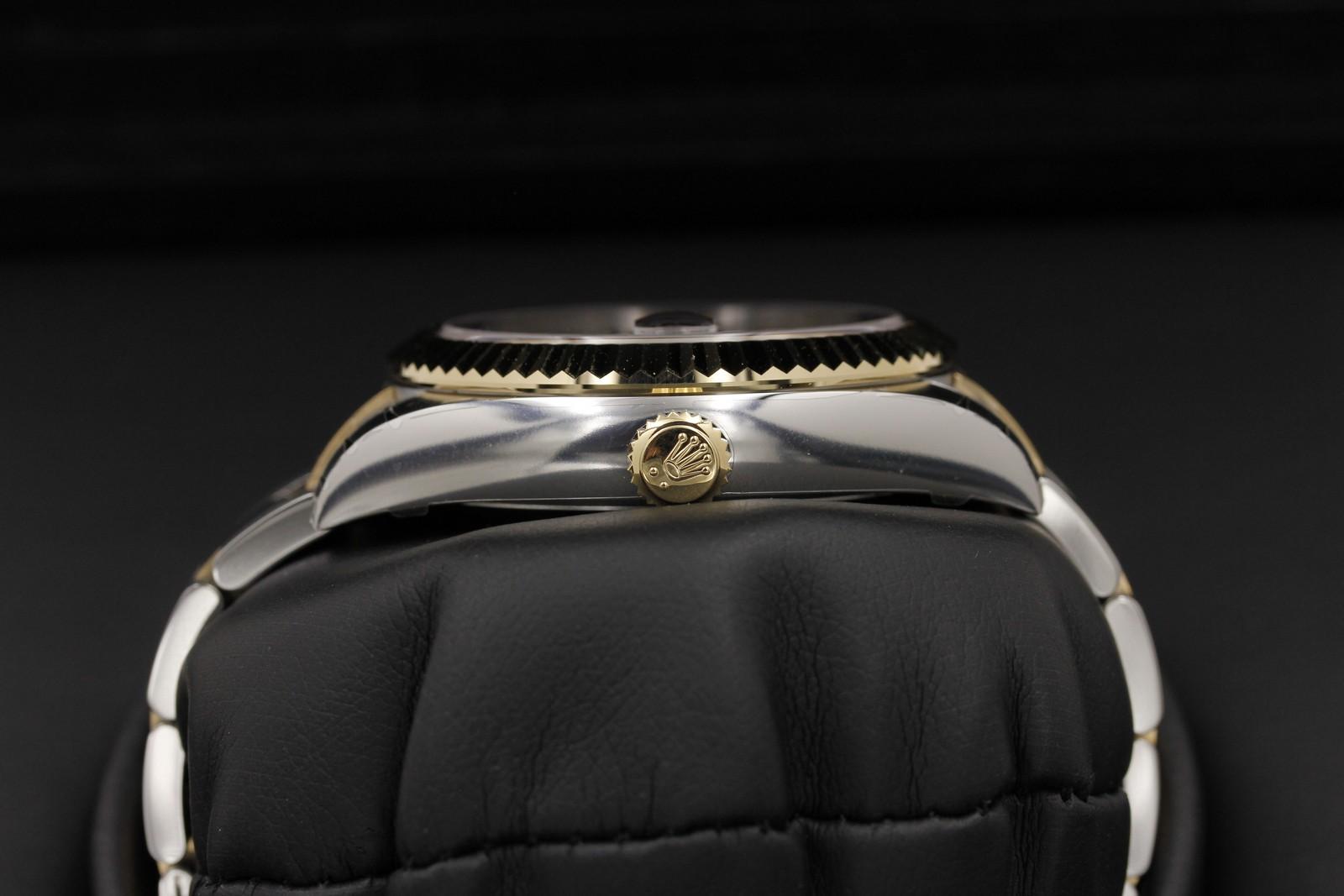 Watch Image 3