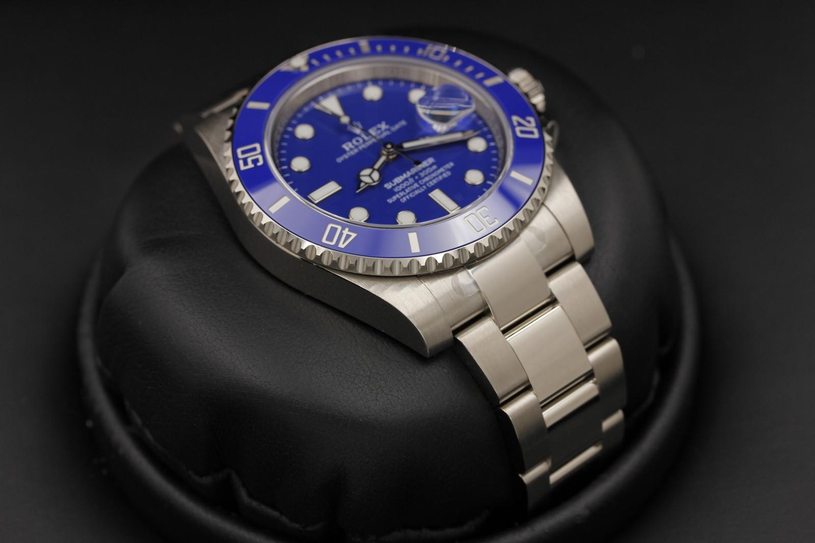 Watch Image 6