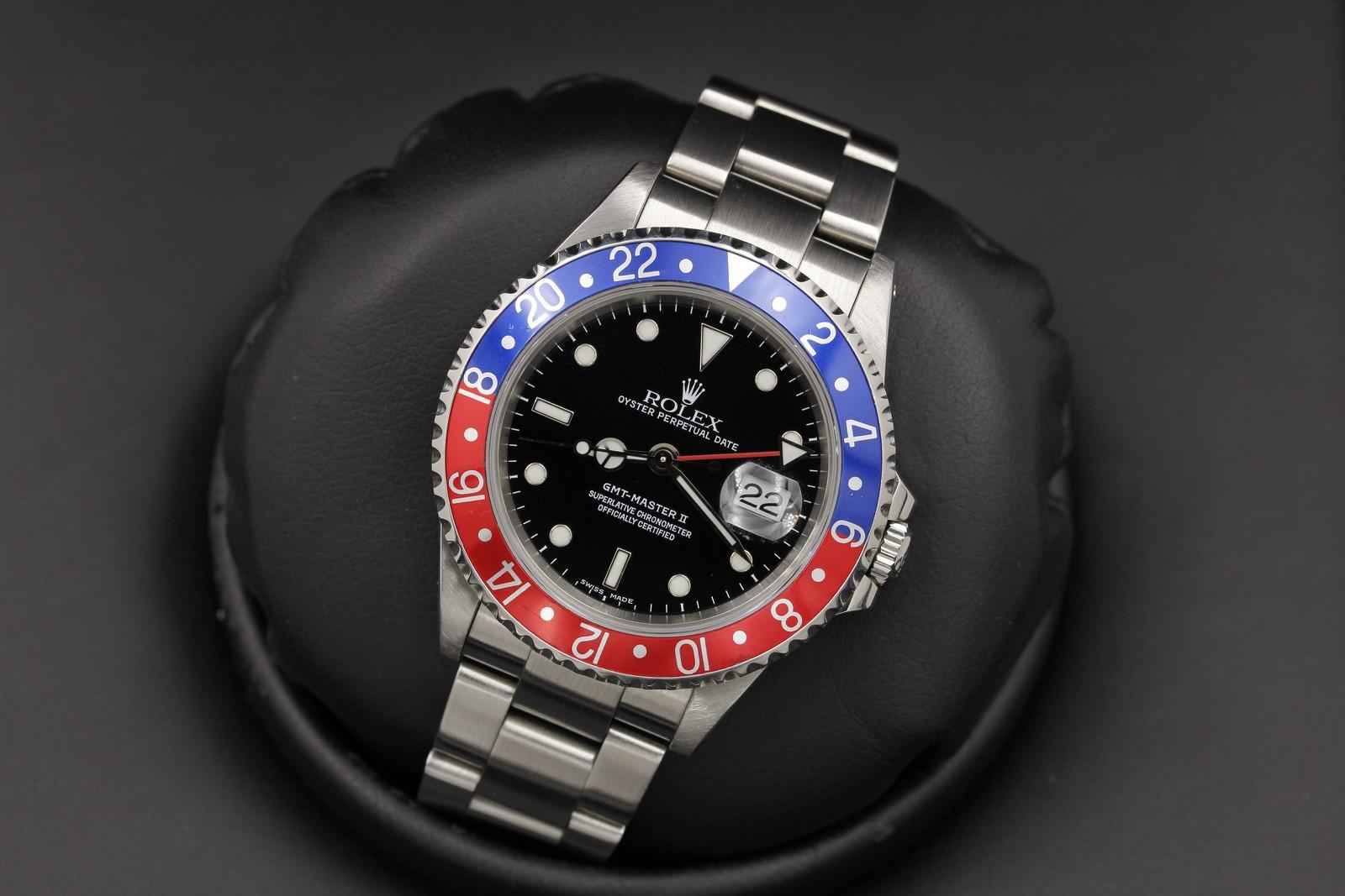 Watch Image 7