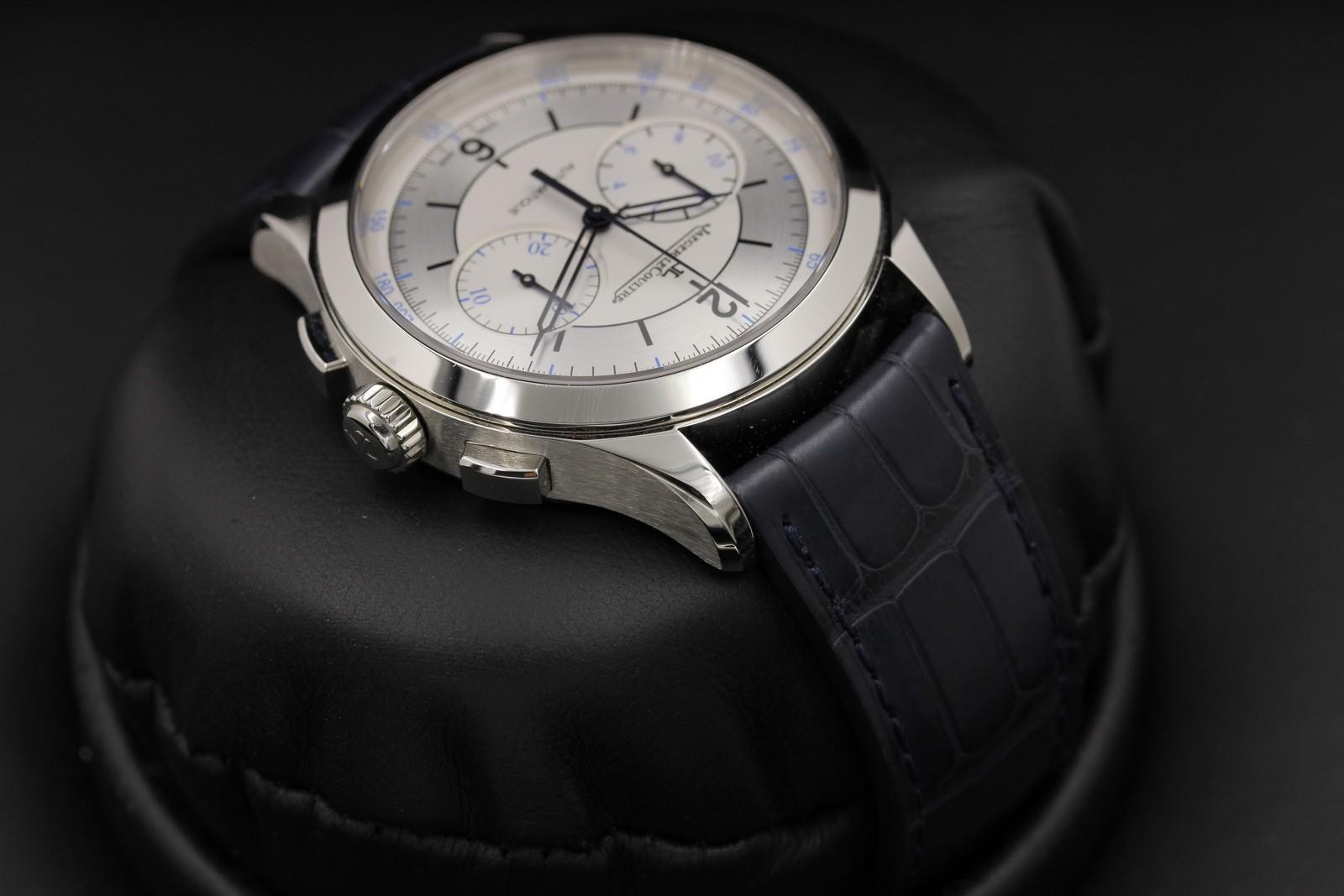 Watch Image 4