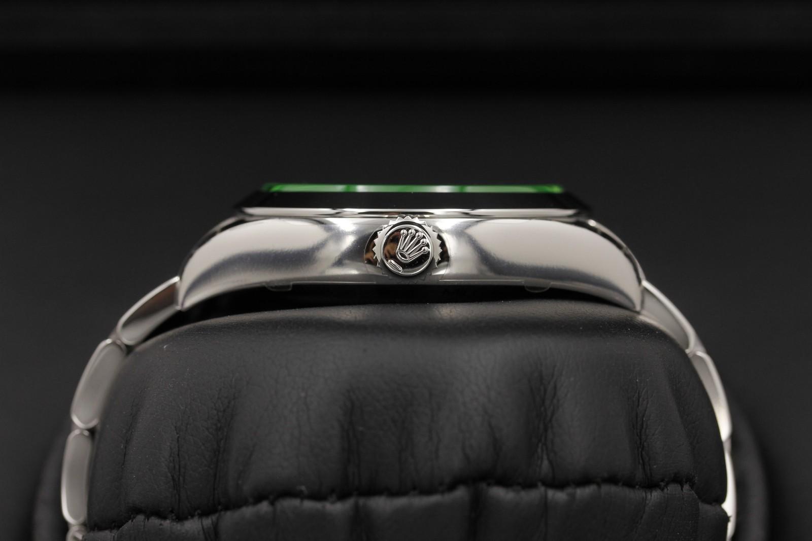 Watch Image 3