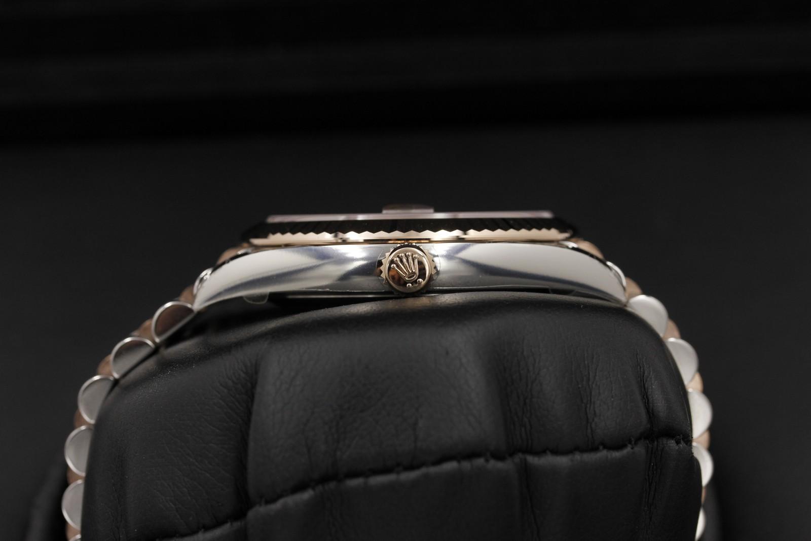 Watch Image 3