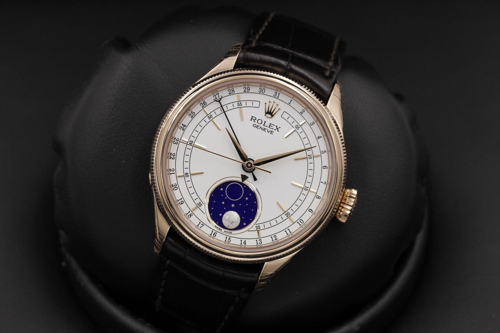 Watch Image 7