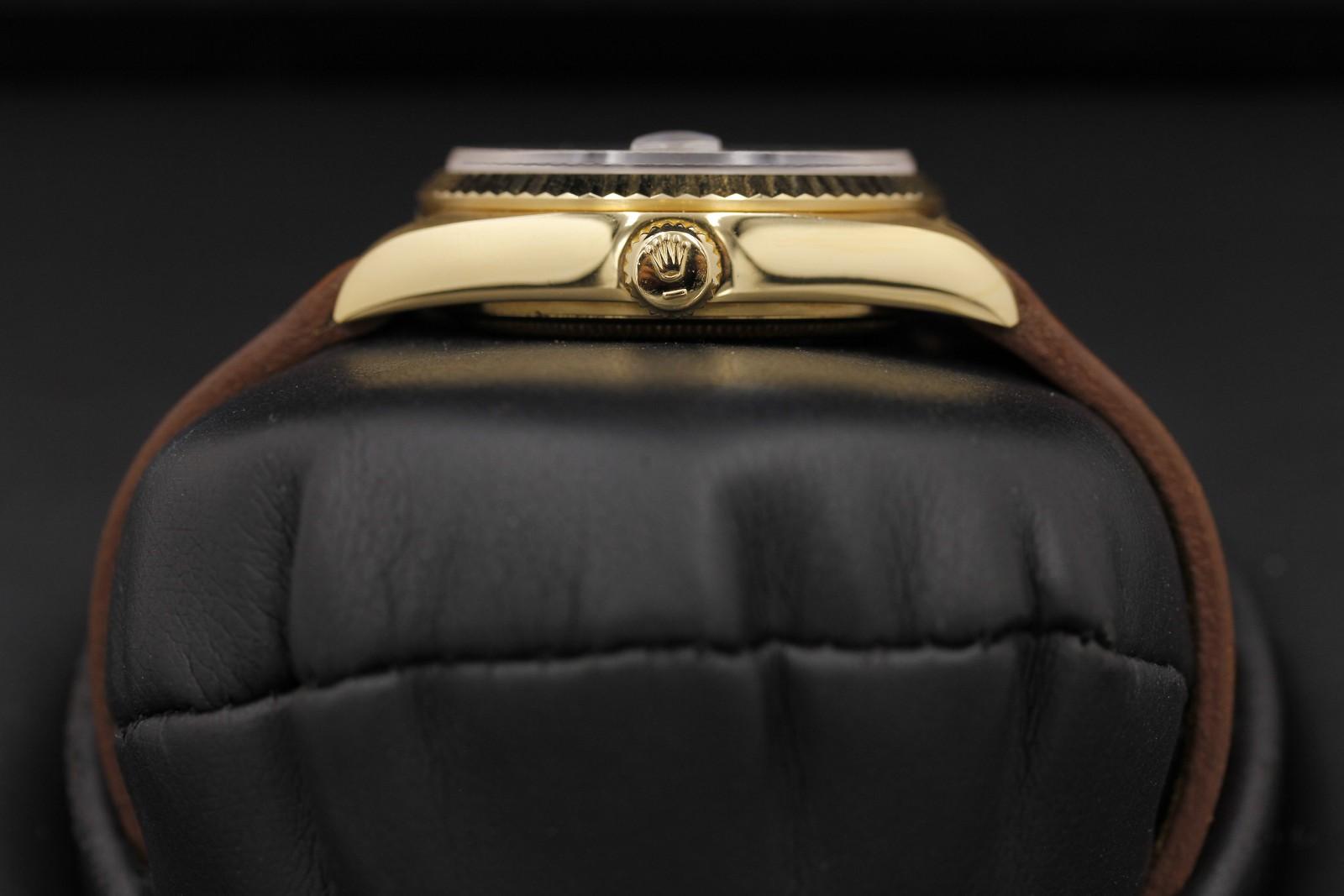 Watch Image 3
