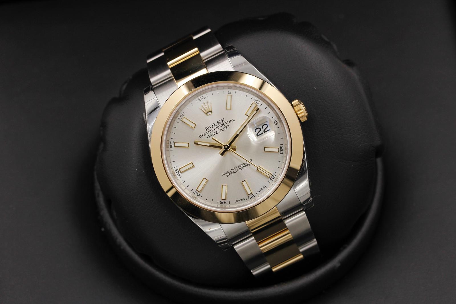 Watch Image 9