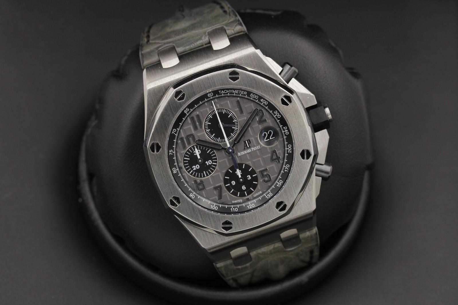 Watch Image 9