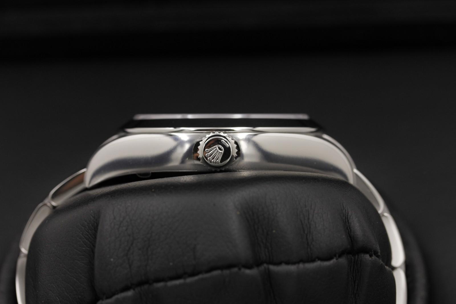 Watch Image 3