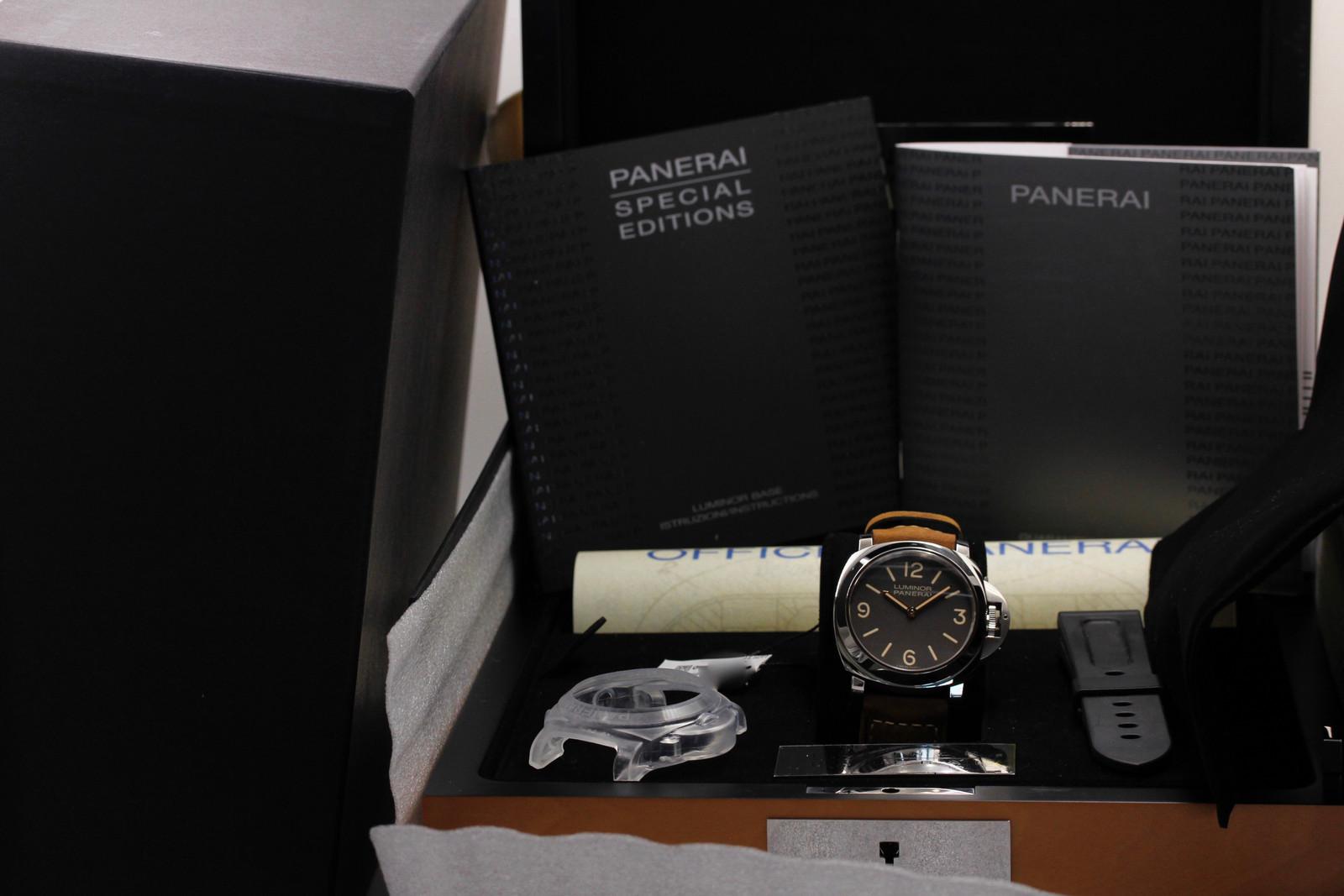Watch Image 12