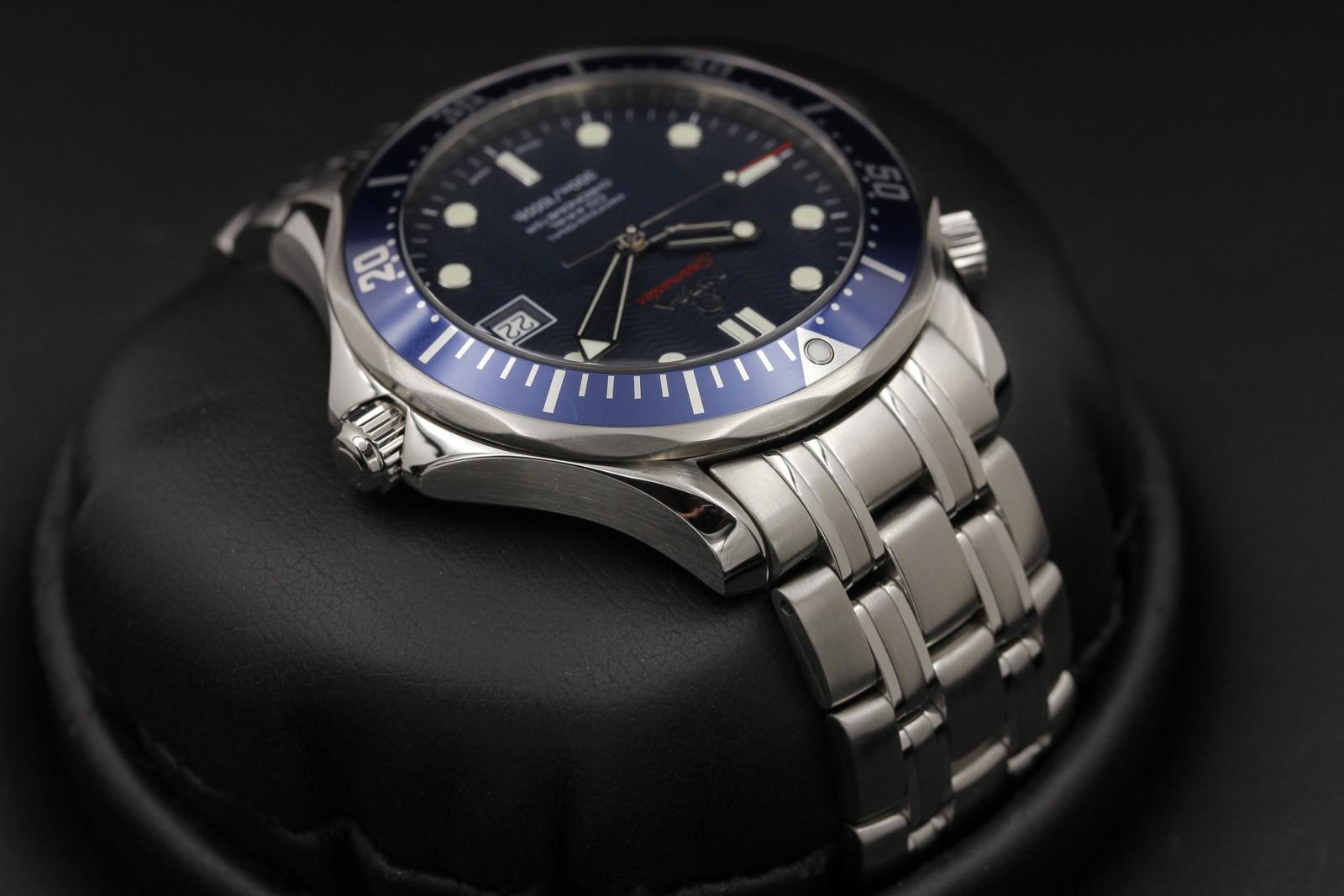 Watch Image 4