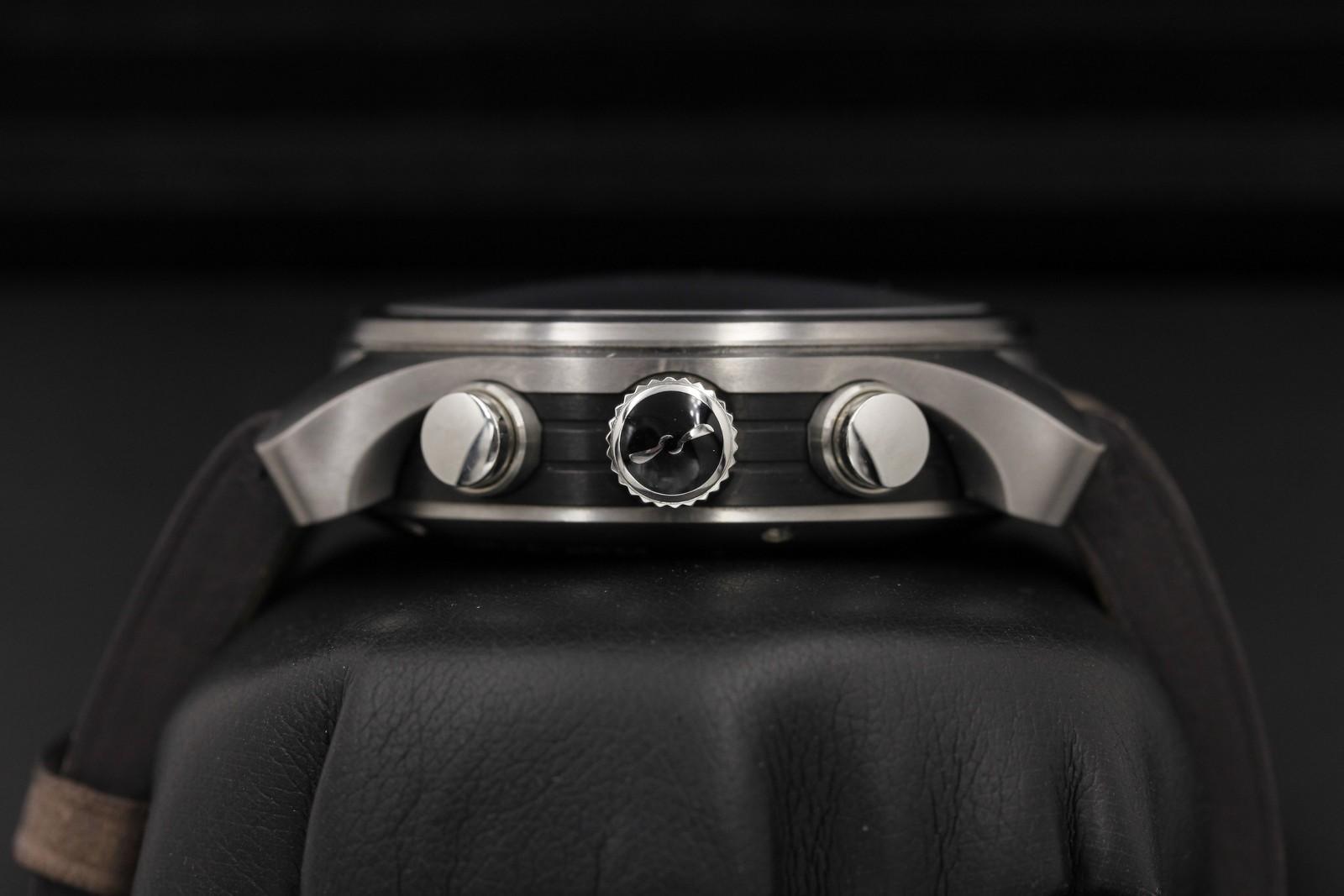 Watch Image 3