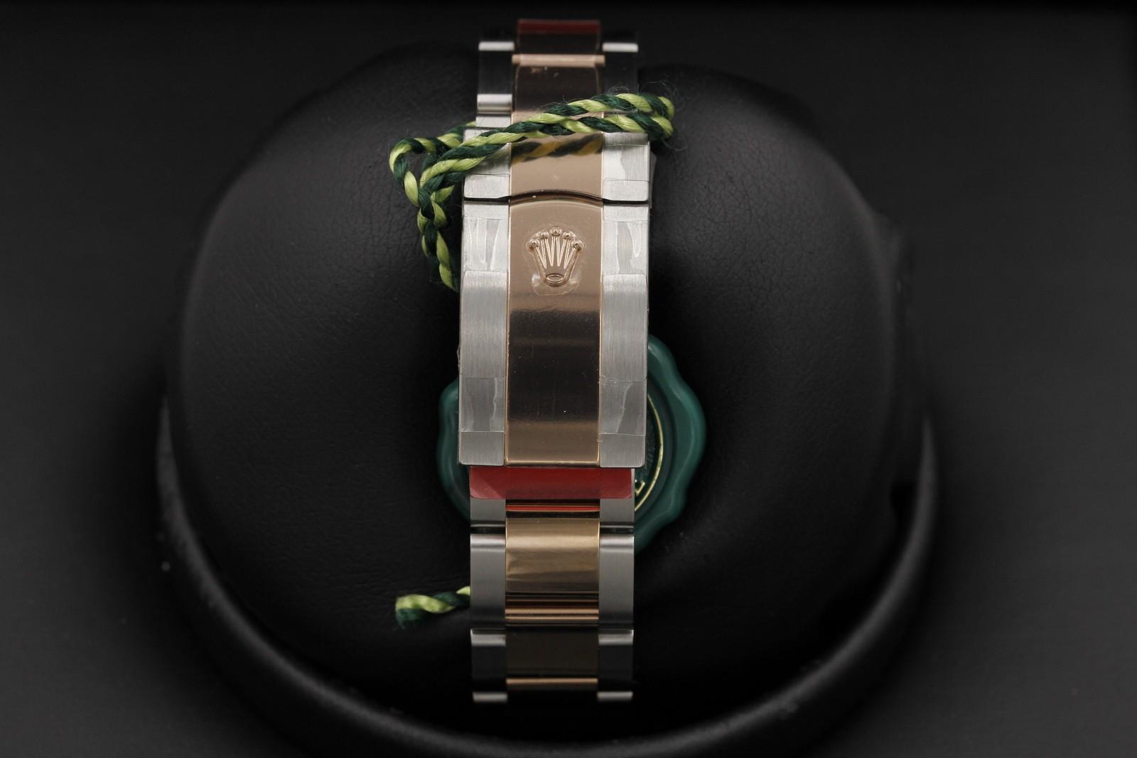 Watch Image 7