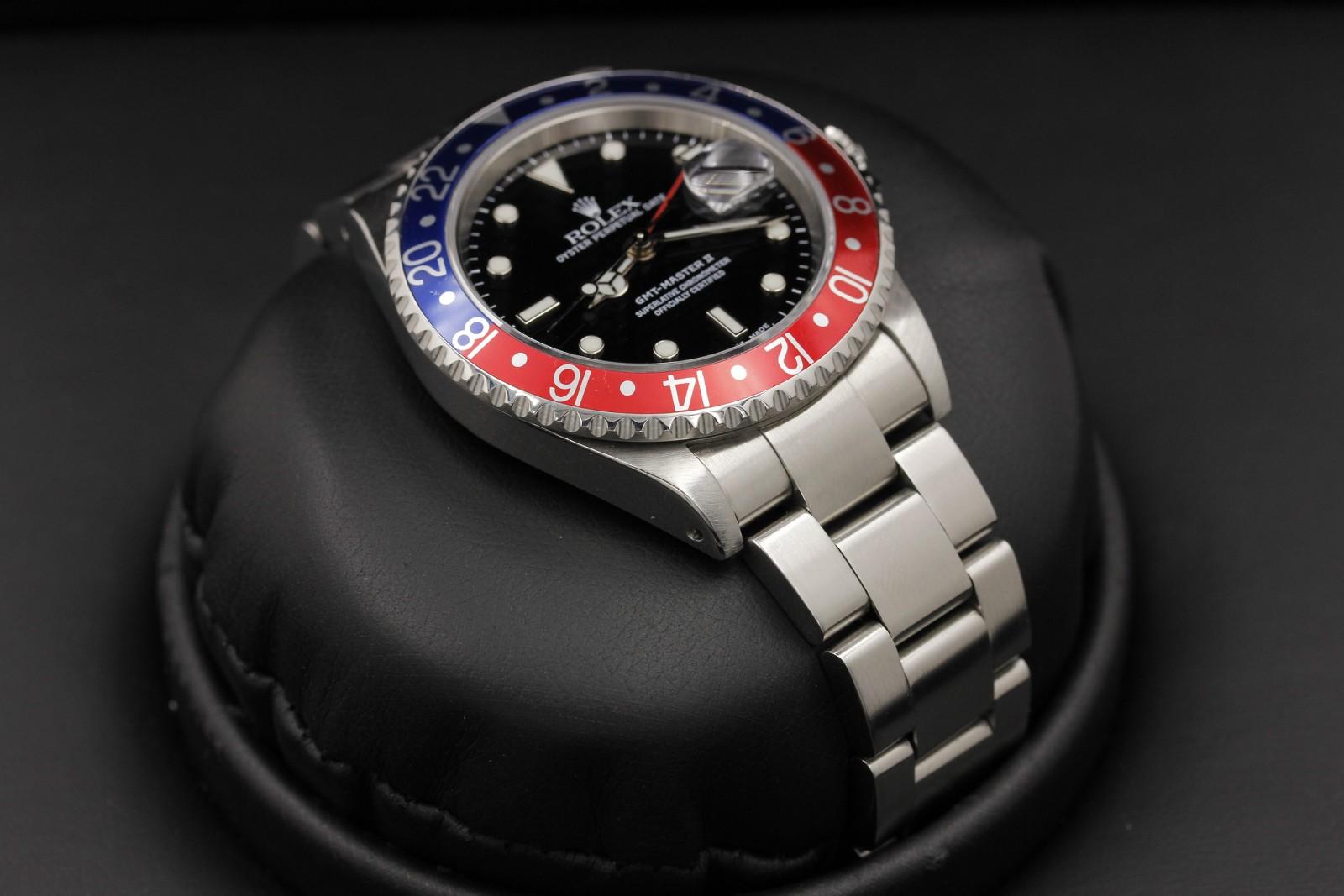 Watch Image 6