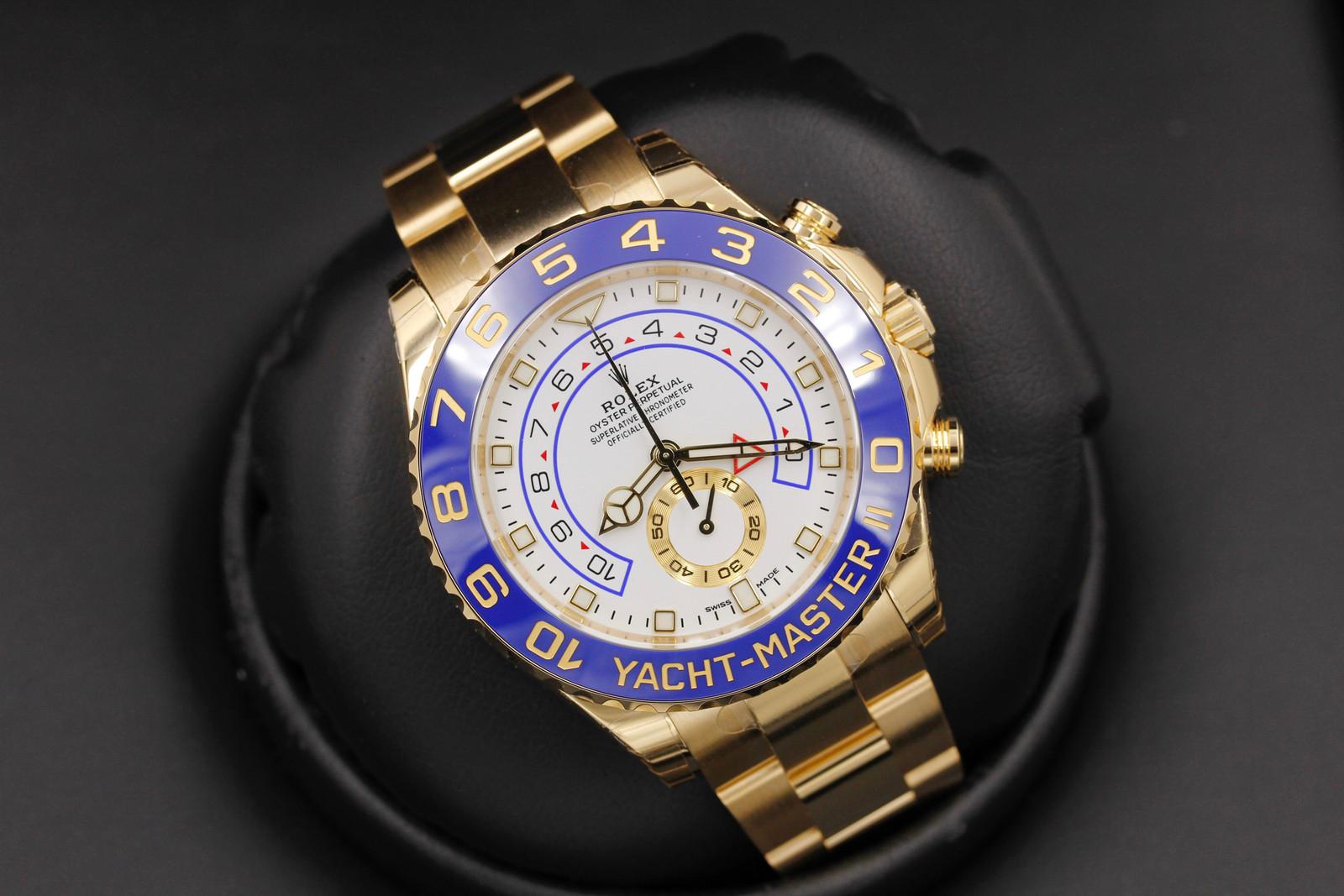 Watch Image 3