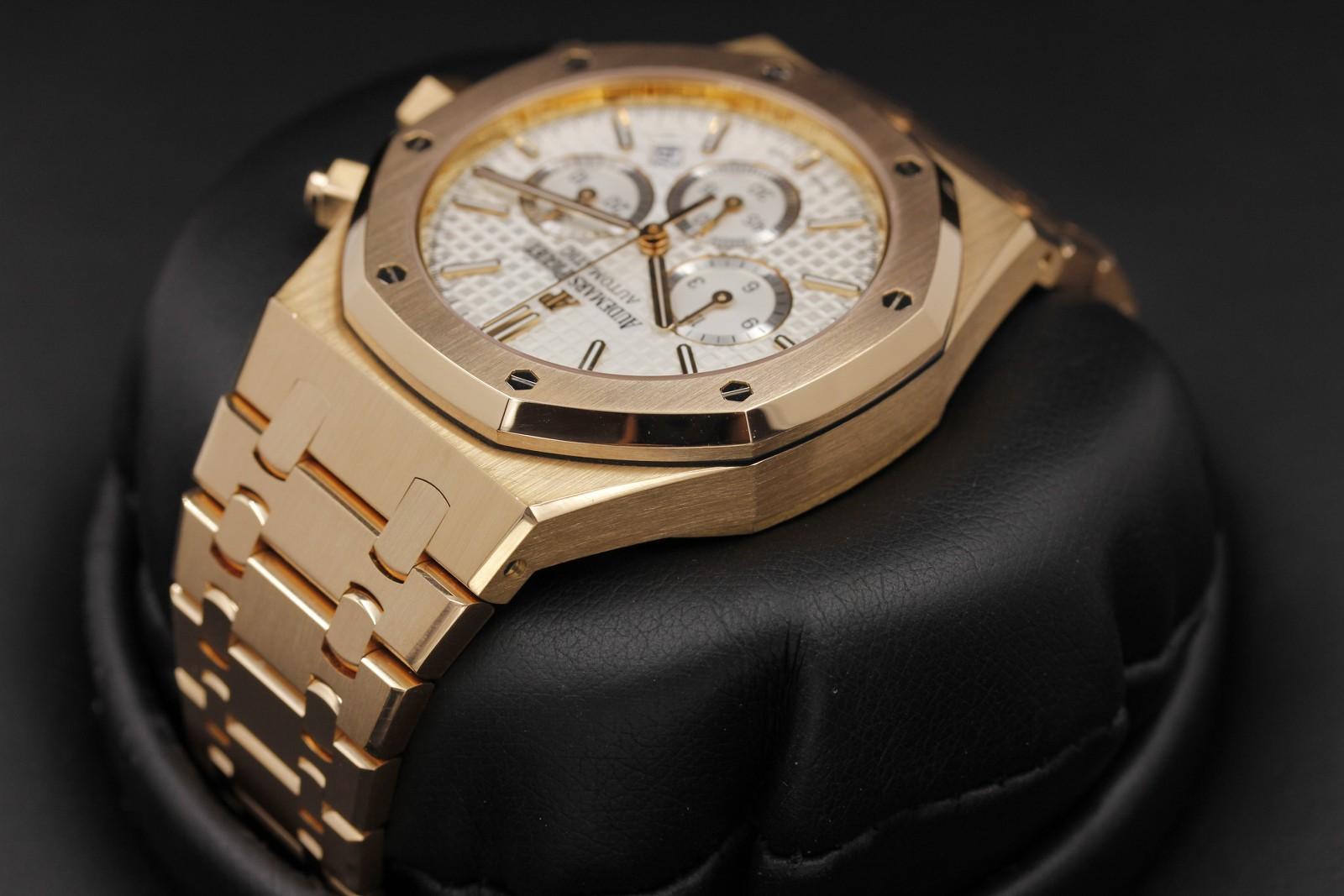 Watch Image 5