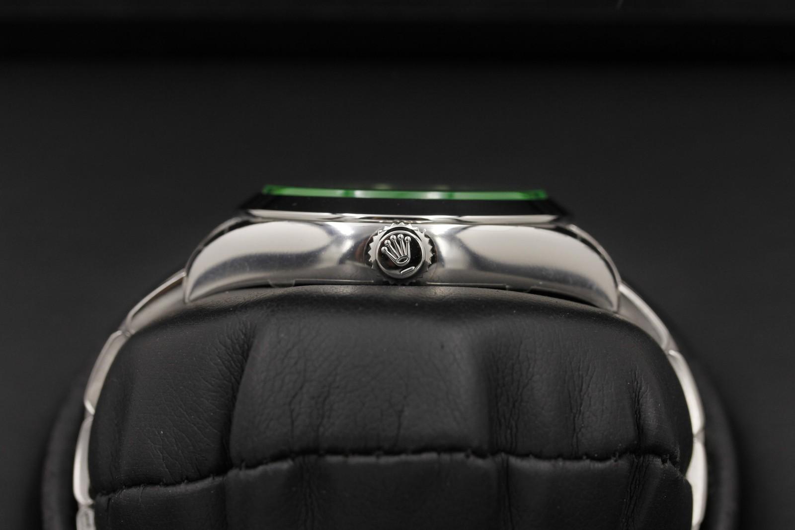 Watch Image 3