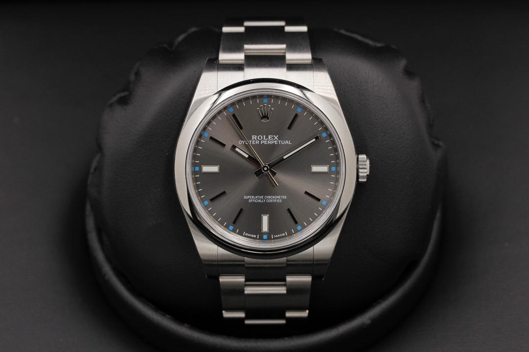 Rolex Oyster Perpetual 114300