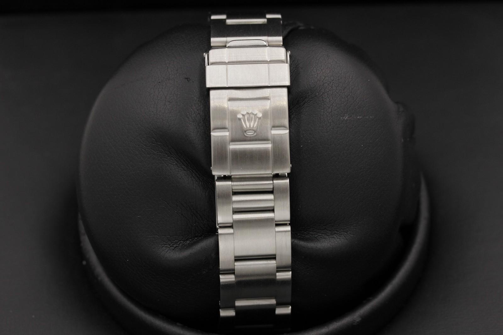 Watch Image 7
