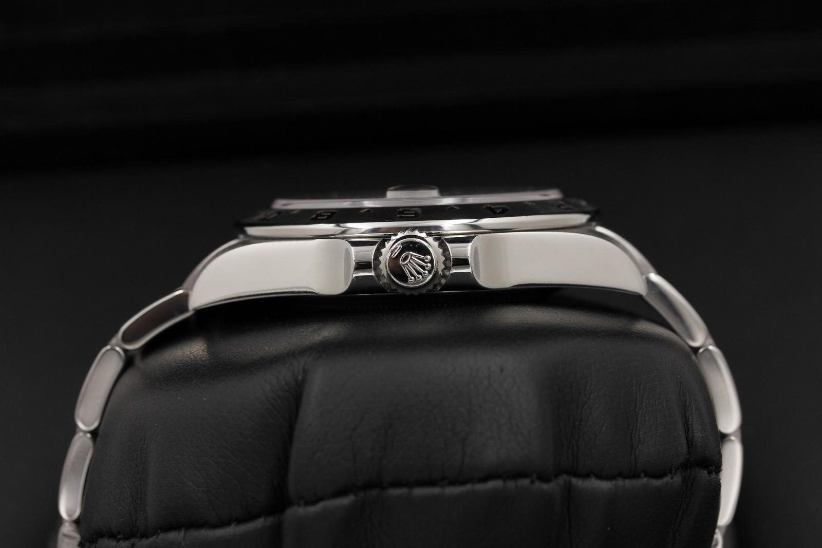 Watch Image 3