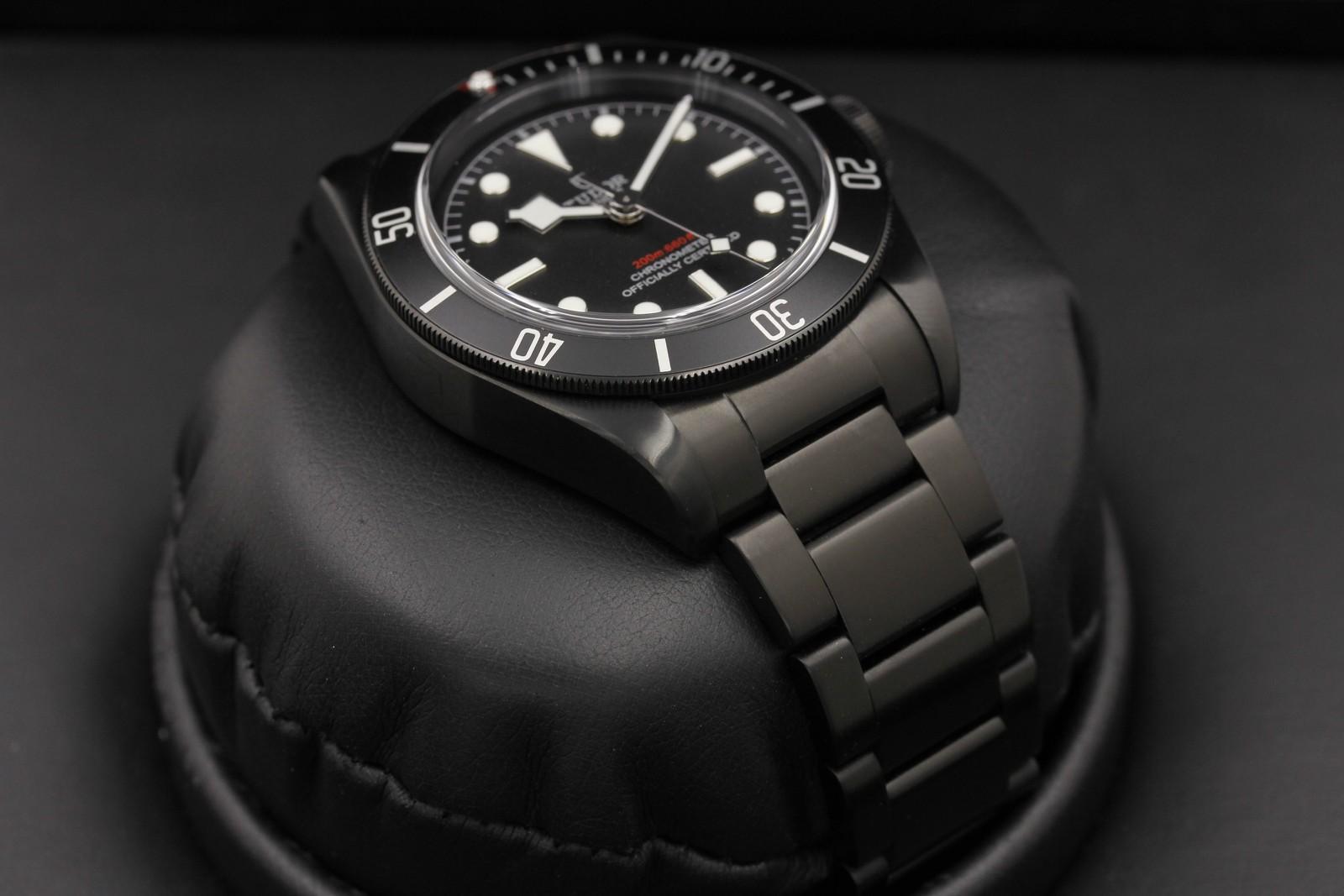 Watch Image 6