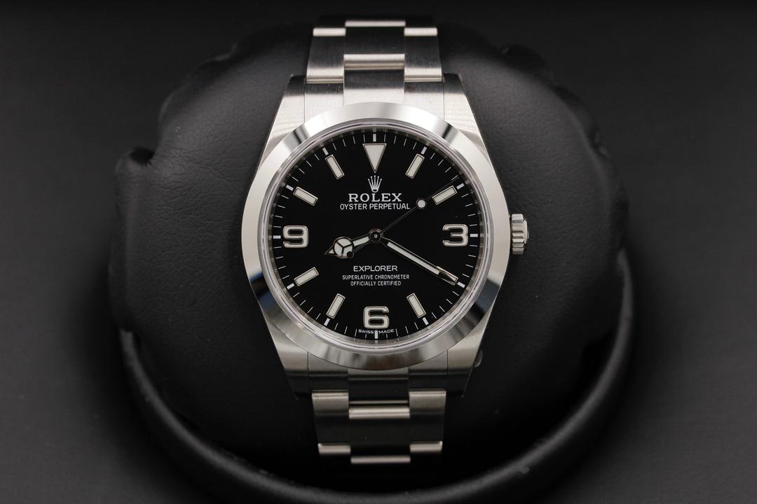 Rolex Explorer I 214270