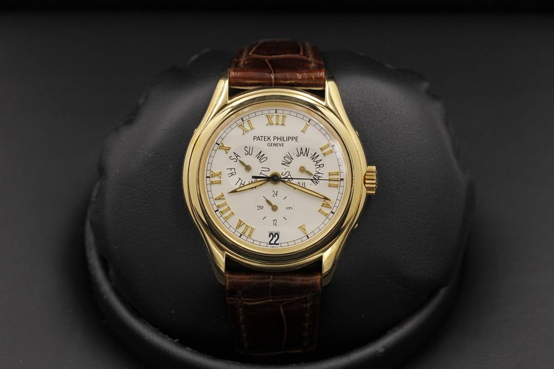 Patek Philippe Calatrava 5035