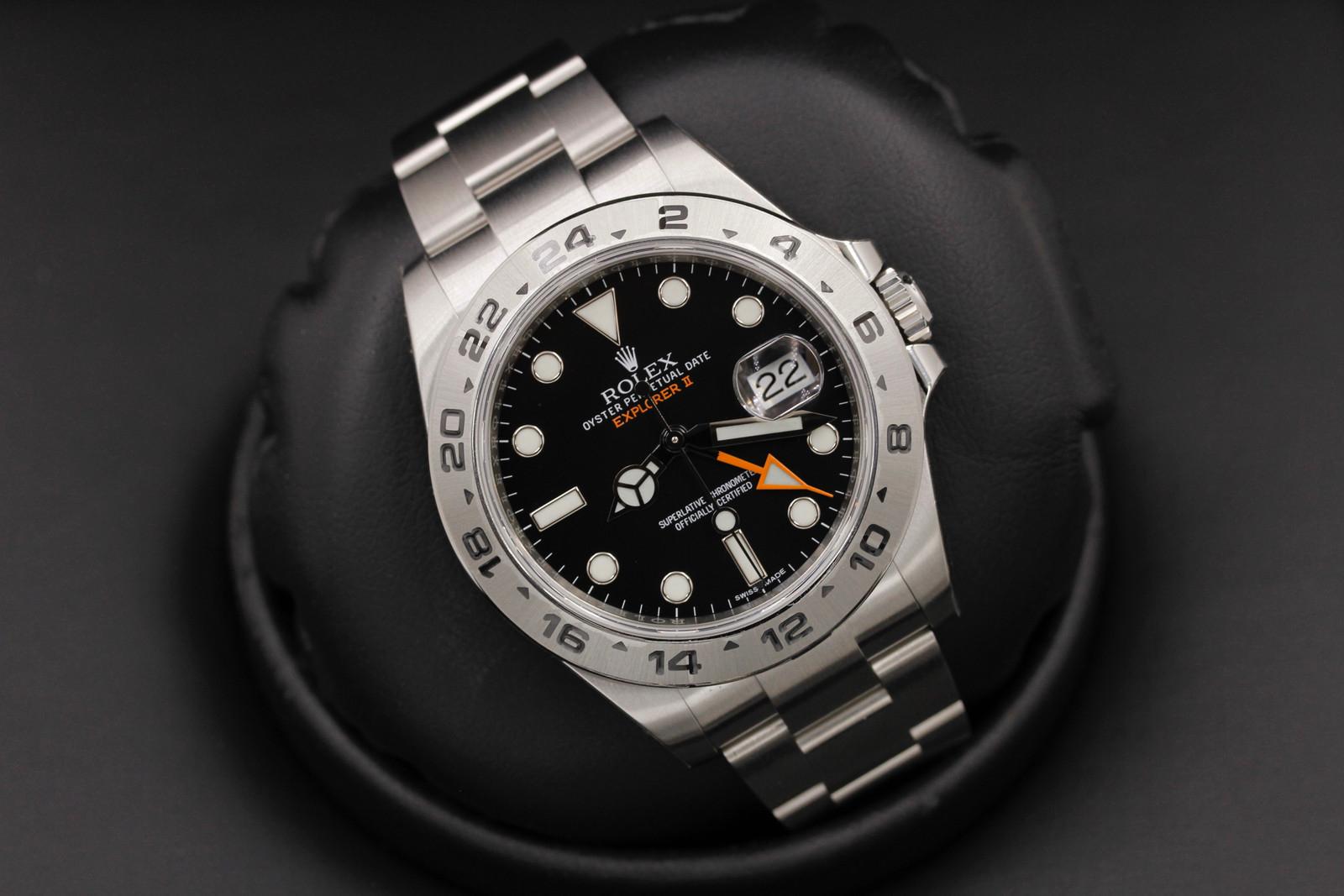 Watch Image 9