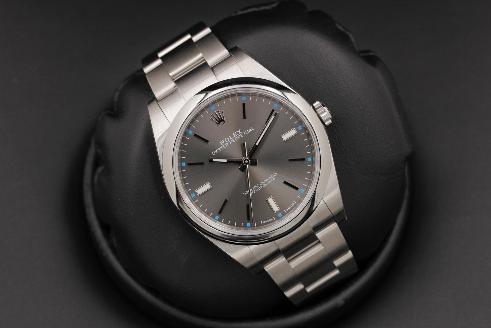Watch Image 9