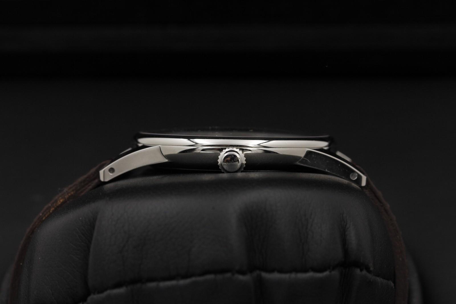 Watch Image 3
