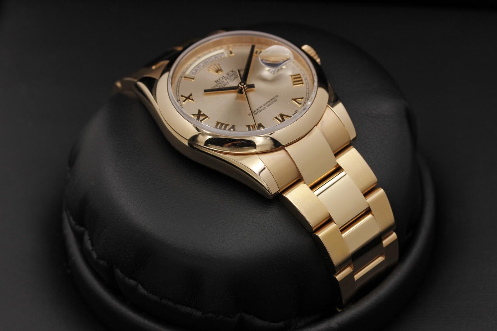 Watch Image 6