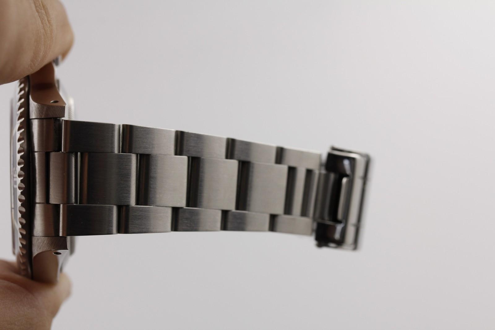 Watch Image 10
