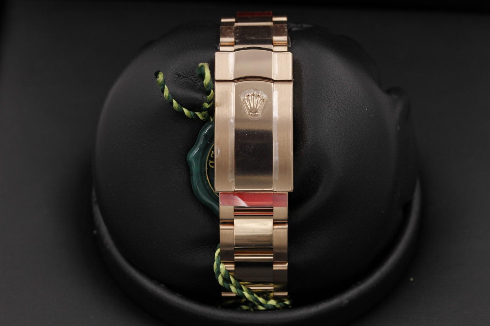 Watch Image 7
