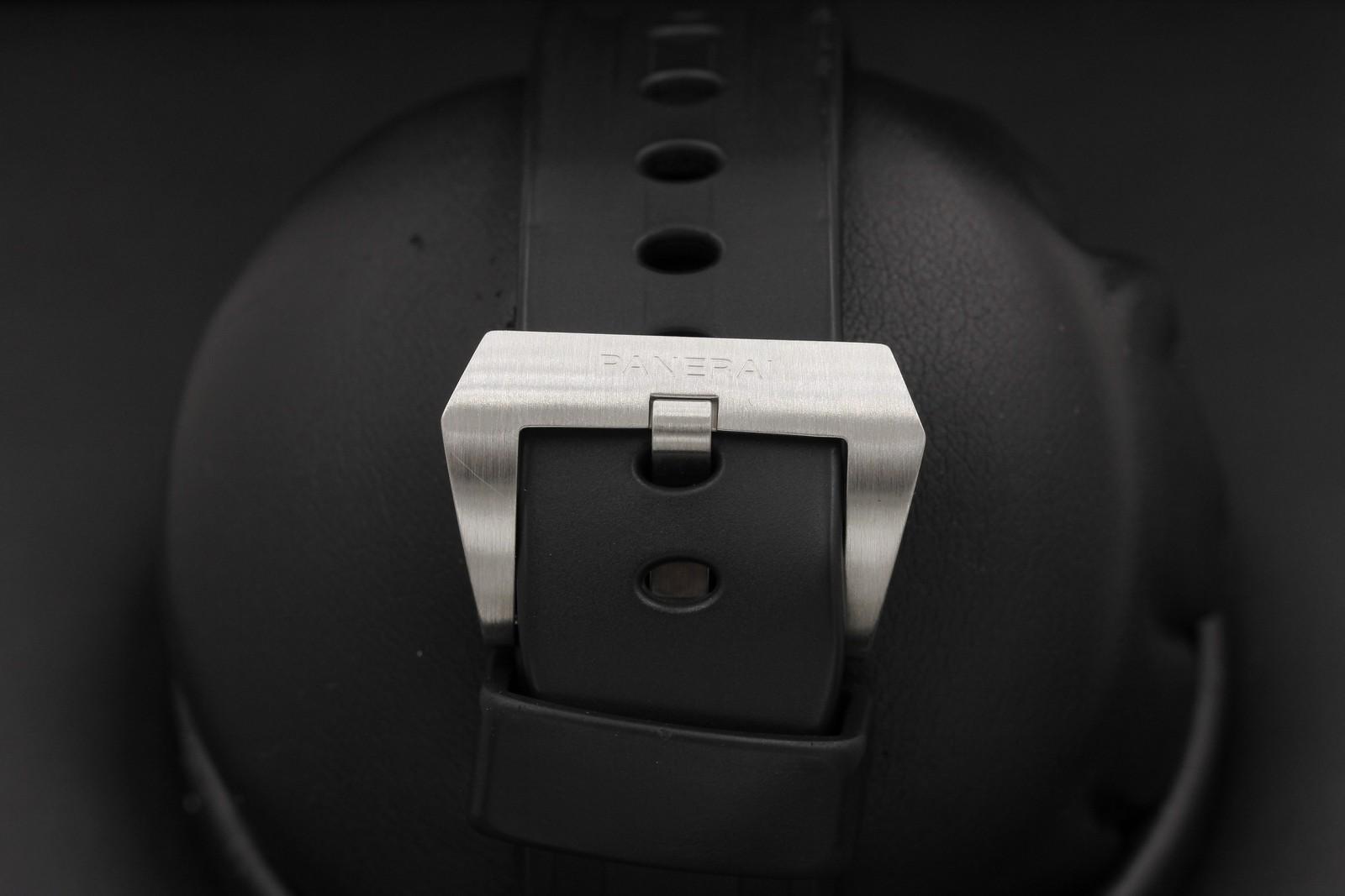 Watch Image 7