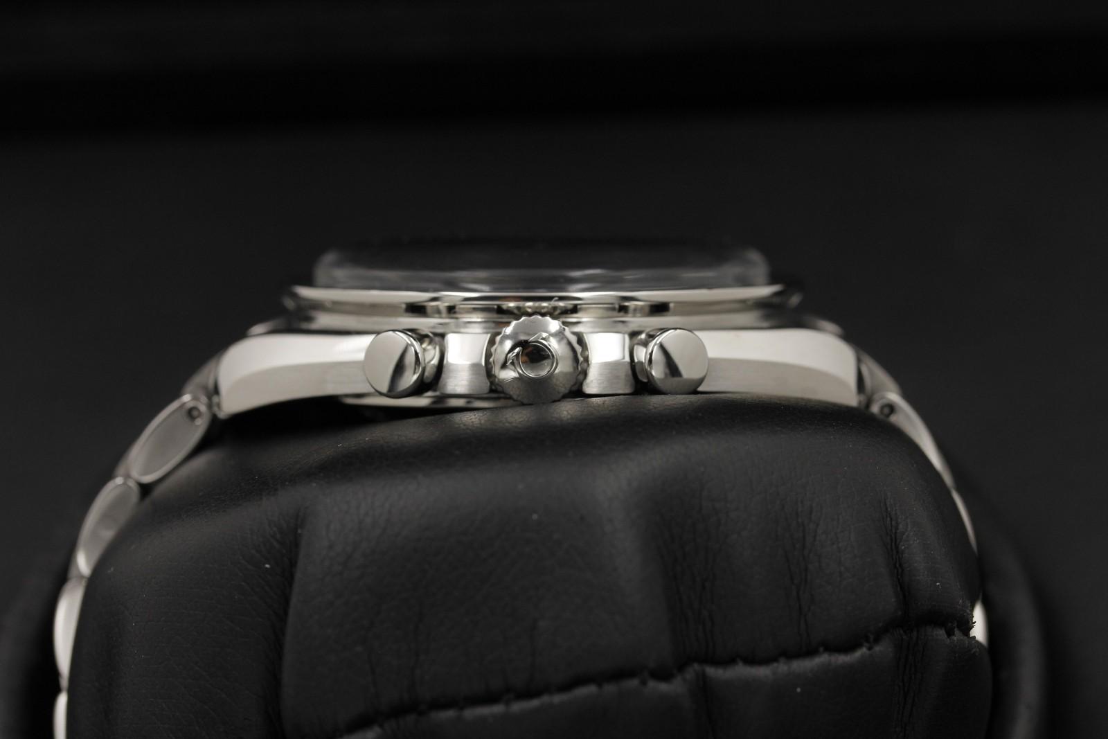 Watch Image 3