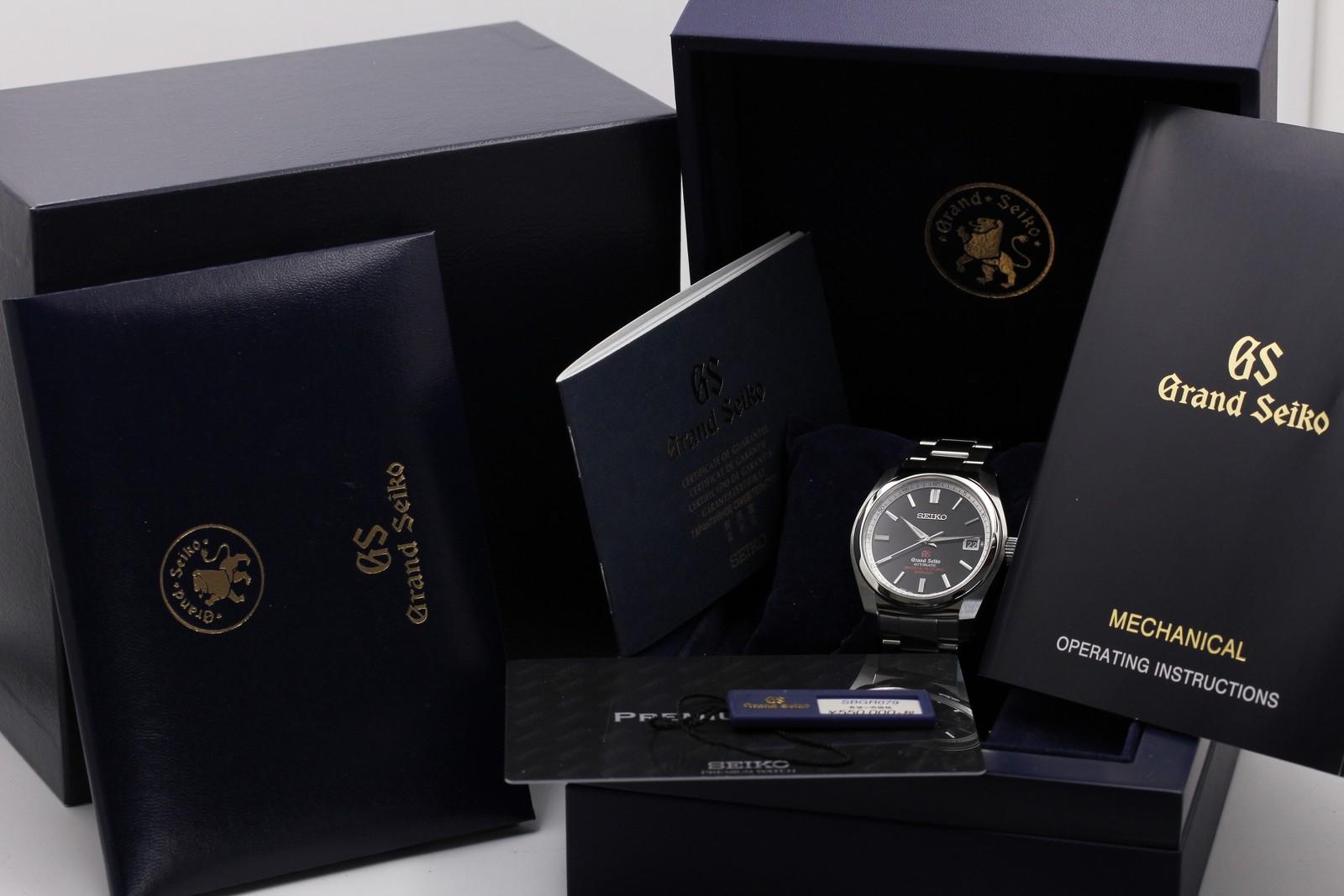 Watch Image 12