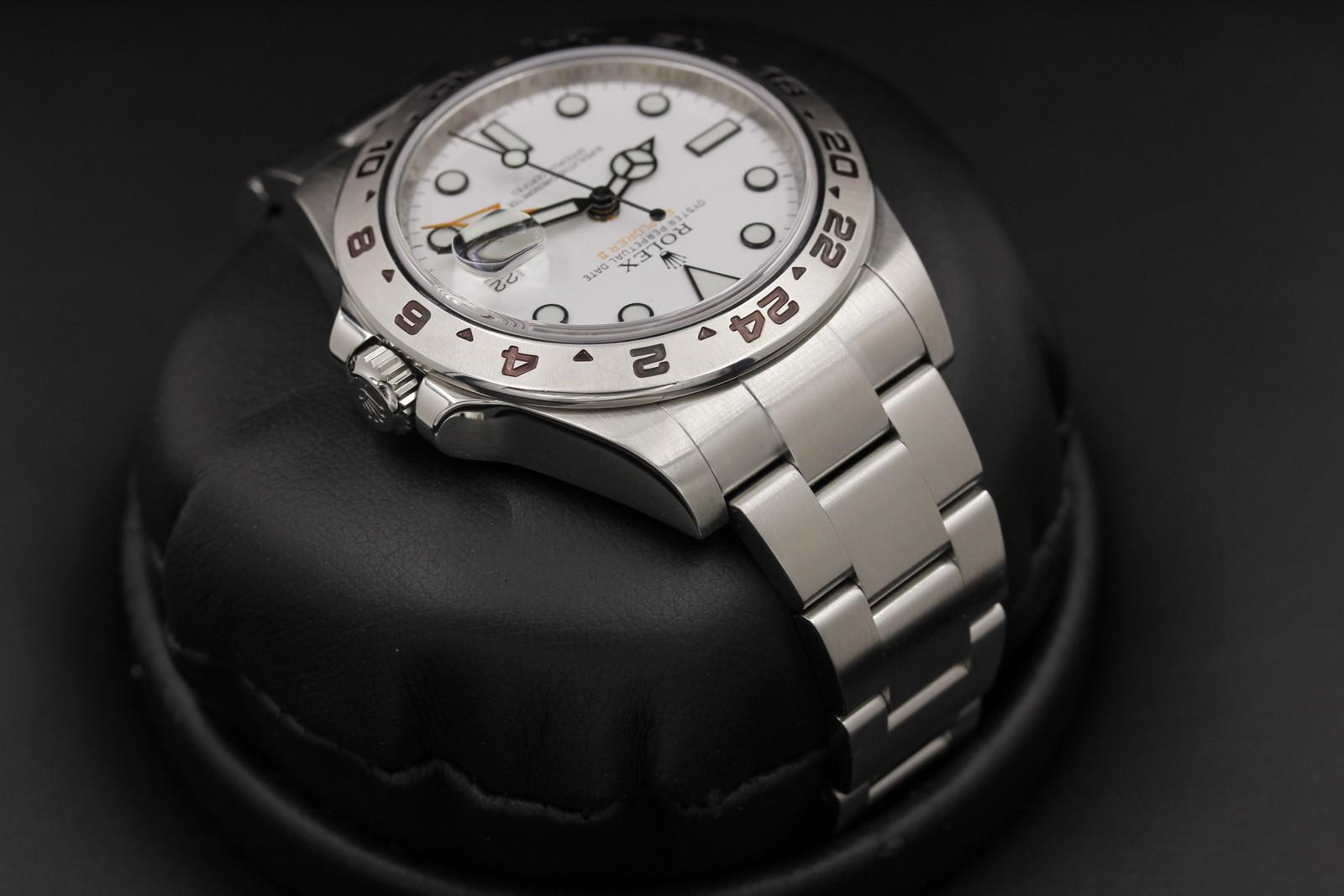 Watch Image 4