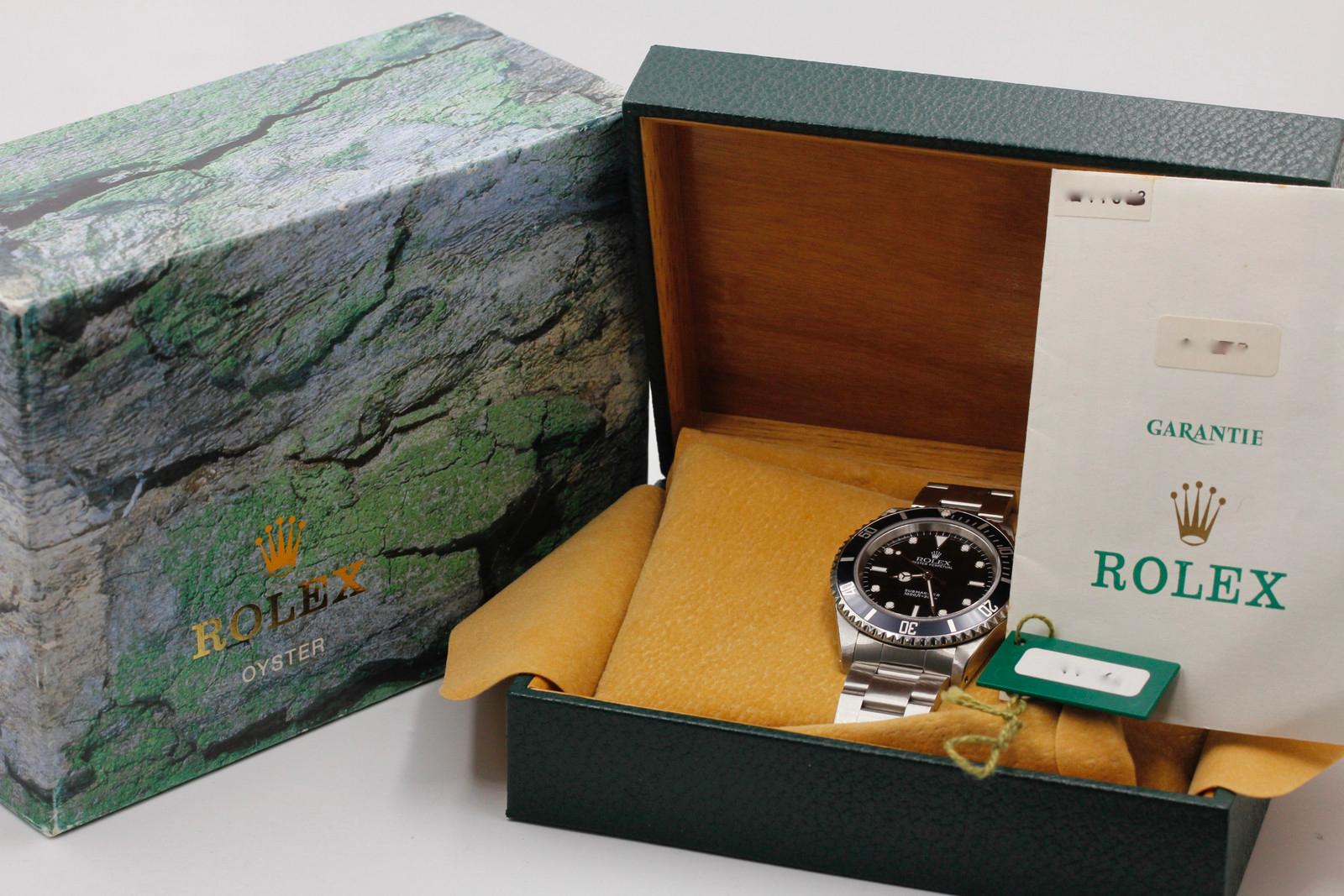 Watch Image 11