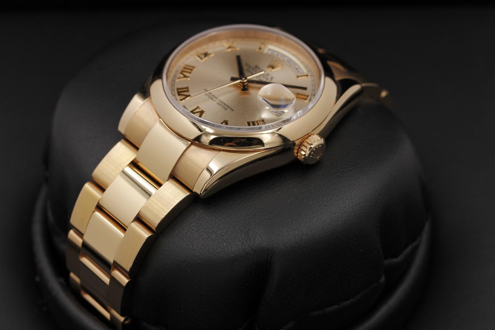 Watch Image 2