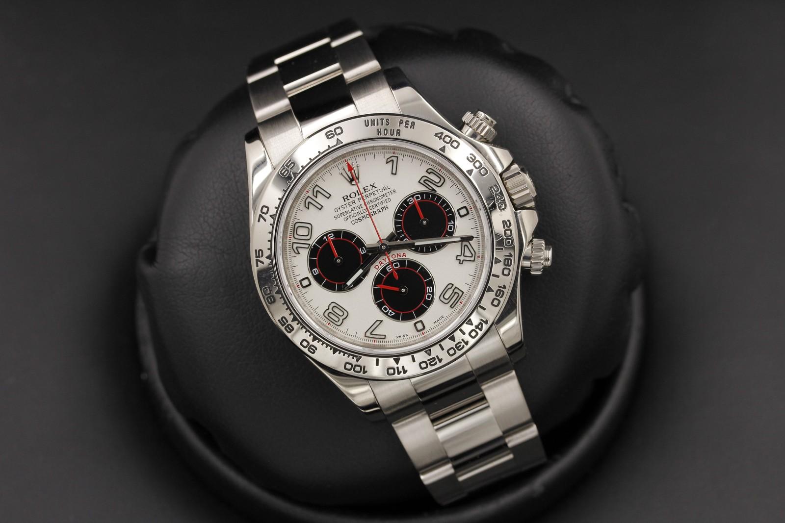 Watch Image 9