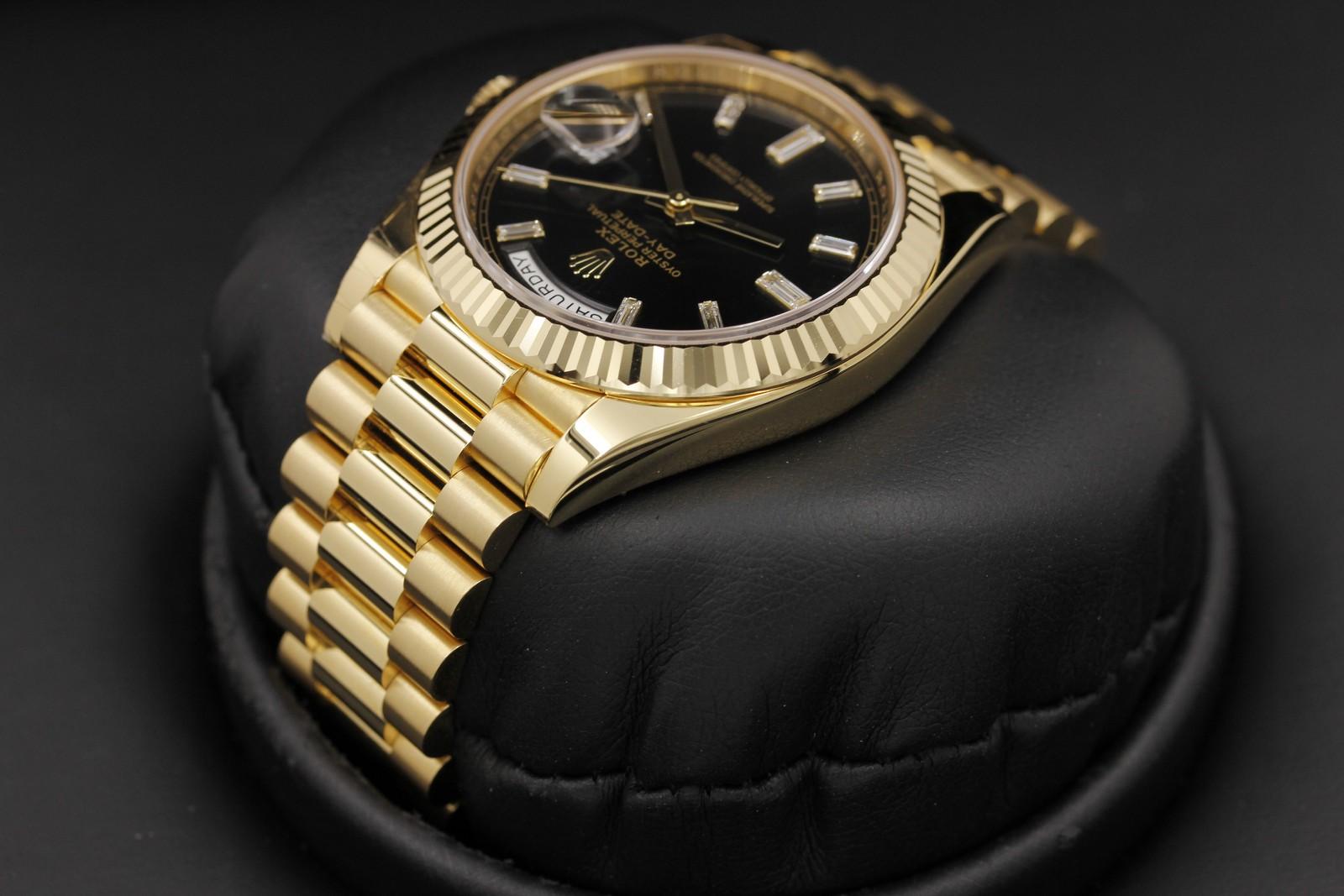 Watch Image 5