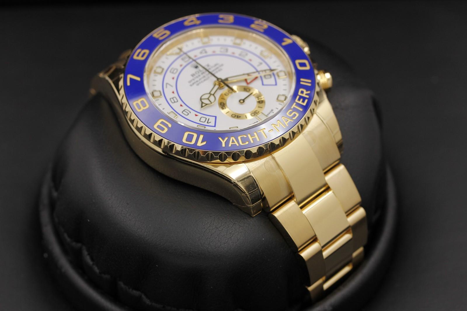 Watch Image 8