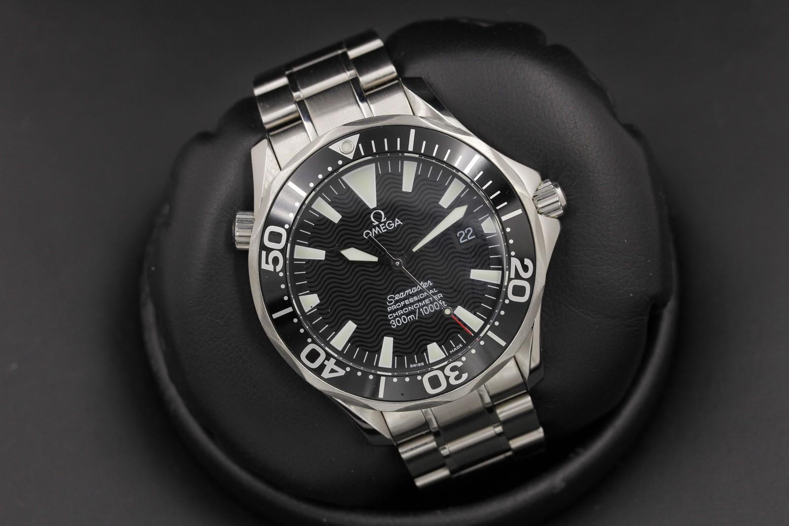 Watch Image 9