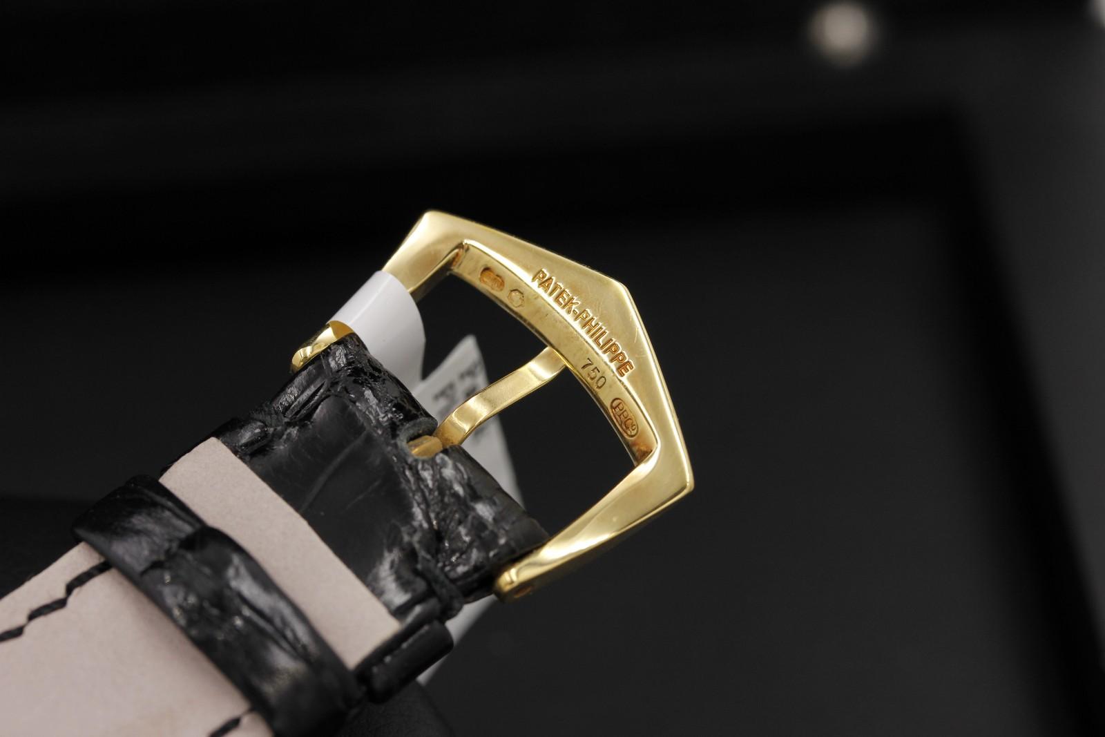 Watch Image 13
